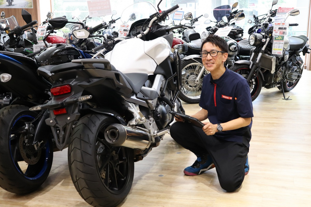 中古バイク用品（アップガレージライダース）の接客販売スタッフ